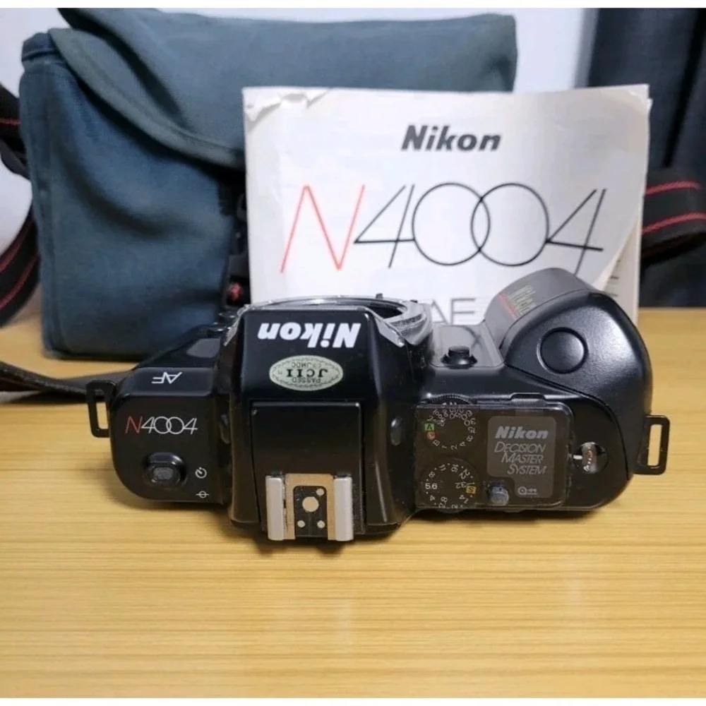 Nikon AF N4004 35mm SLR Film Camera Body Parts Untested As is‎
